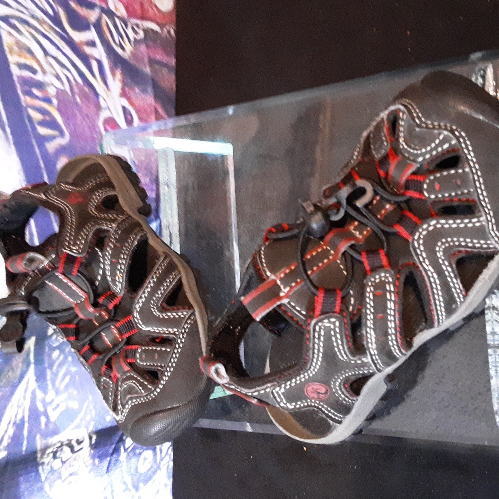 Shoes - Picture 2 of 4